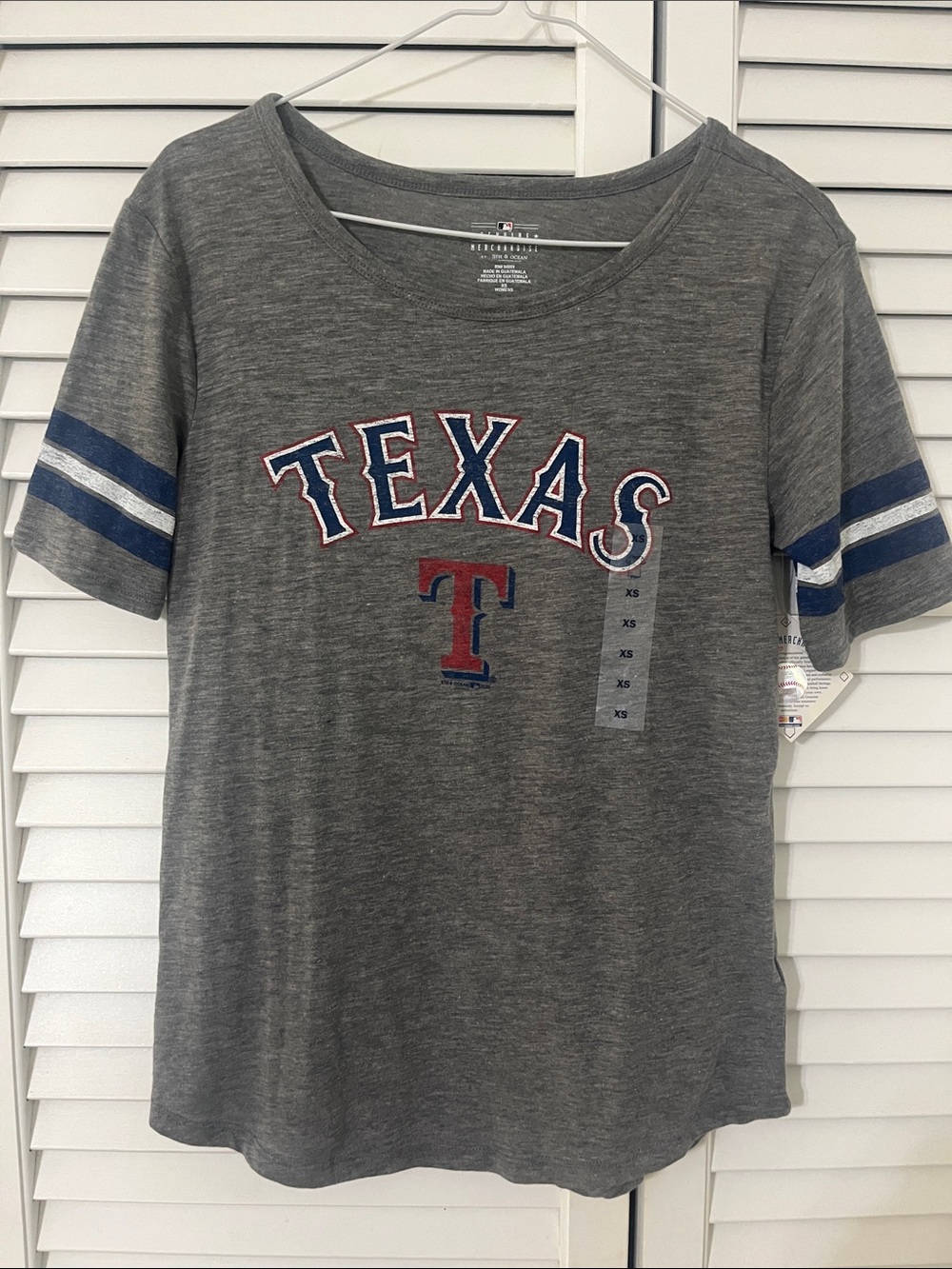 Genuine Merchandise Gray Texas Short-Sleeve Tee with Blue & White Sleeve Stripes